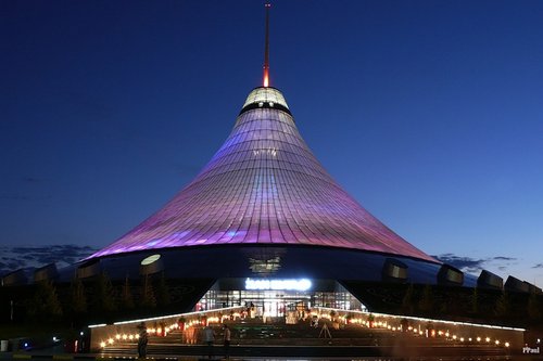 Мега центр Астана, ТРК Хан Шатыры