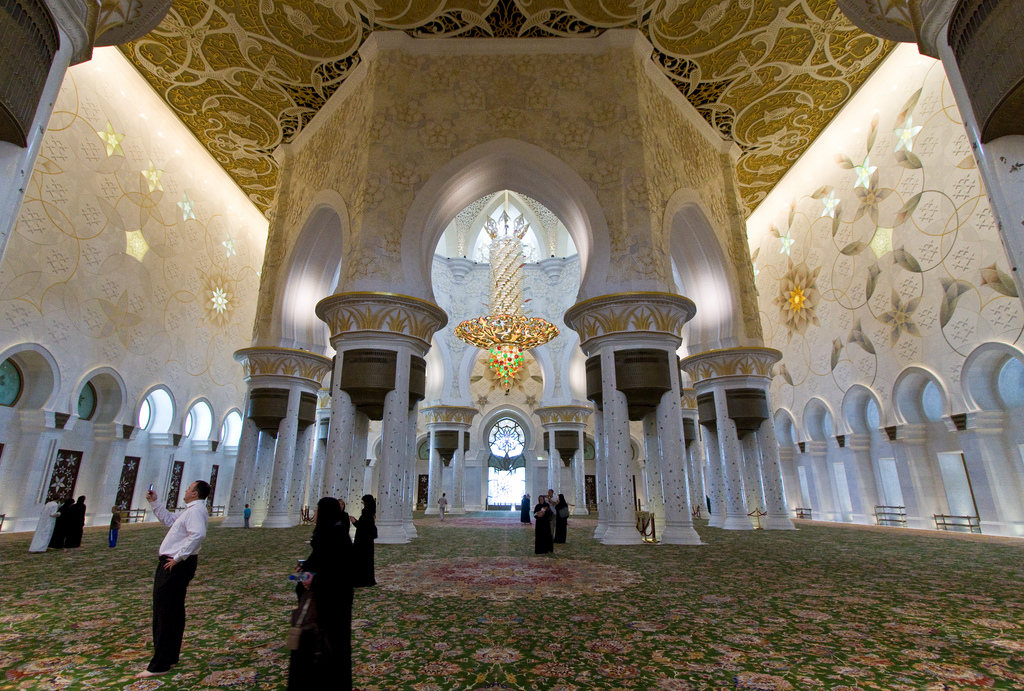Мечеть в Абу Даби, ОАЭ